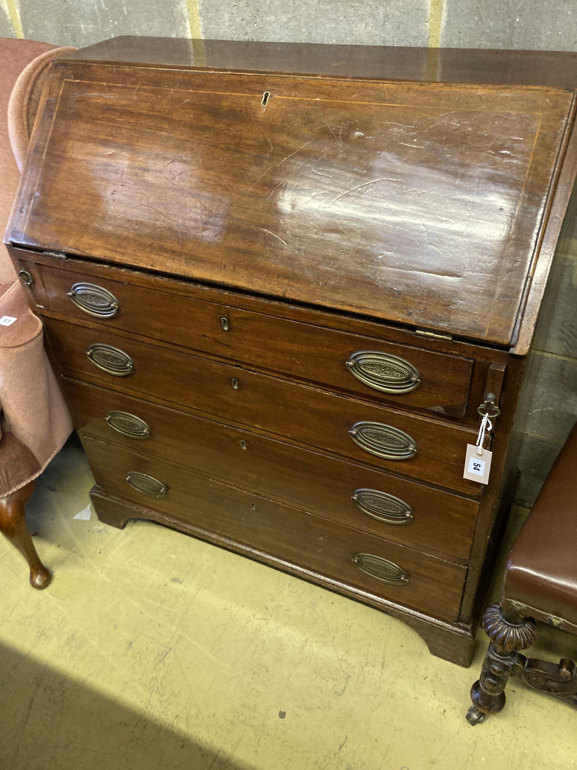 A George III mahogany bureau, width 91cm, depth 45cm, height 102cm